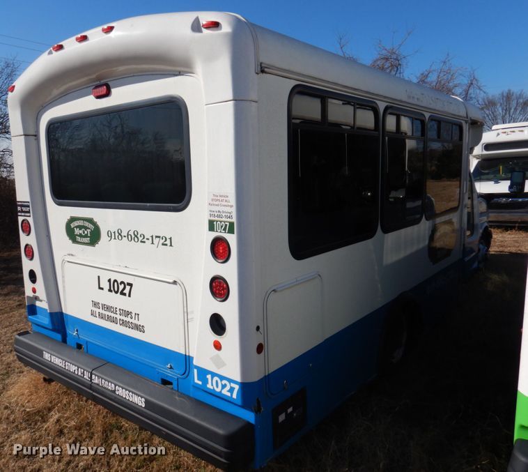 image for item HW9854 2010 Chevrolet Express  shuttle bus