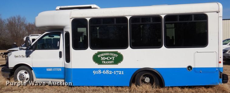 image for item HW9854 2010 Chevrolet Express  shuttle bus