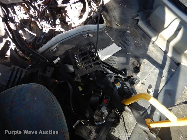 image for item HW9854 2010 Chevrolet Express  shuttle bus