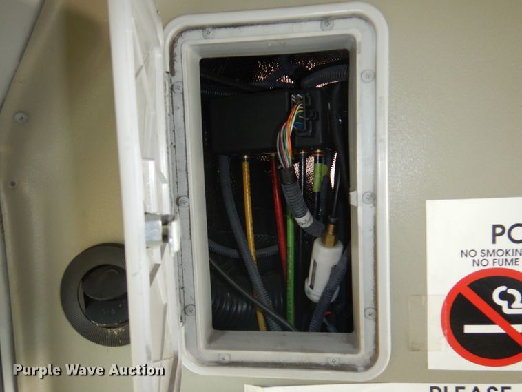 image for item HW9854 2010 Chevrolet Express  shuttle bus