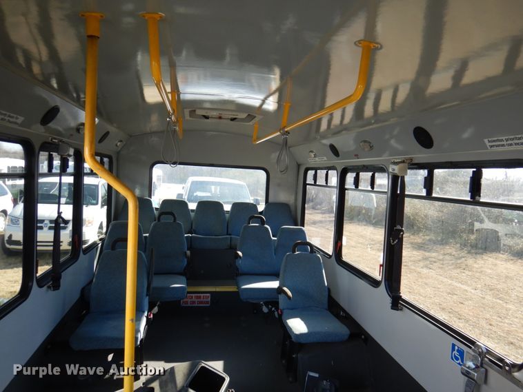 image for item HW9854 2010 Chevrolet Express  shuttle bus