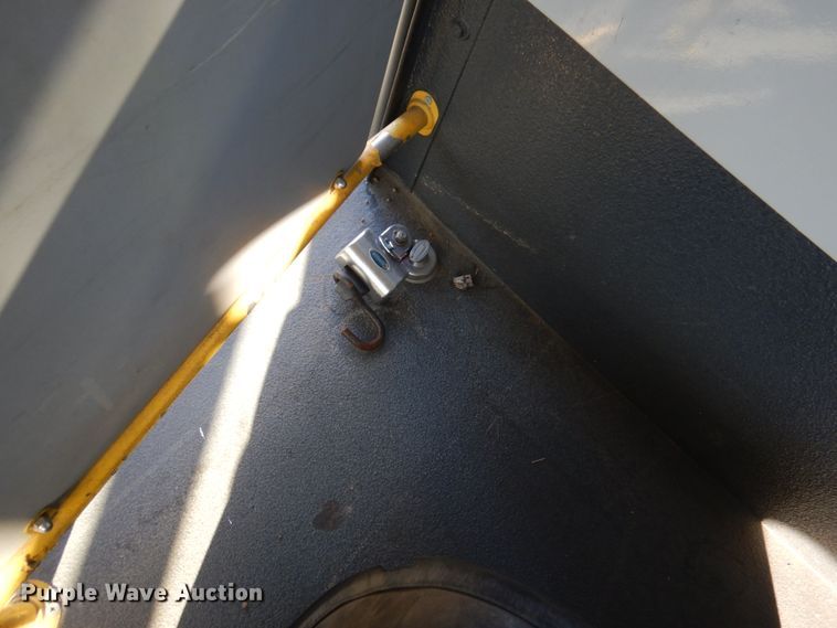 image for item HW9854 2010 Chevrolet Express  shuttle bus