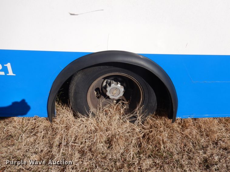 image for item HW9854 2010 Chevrolet Express  shuttle bus