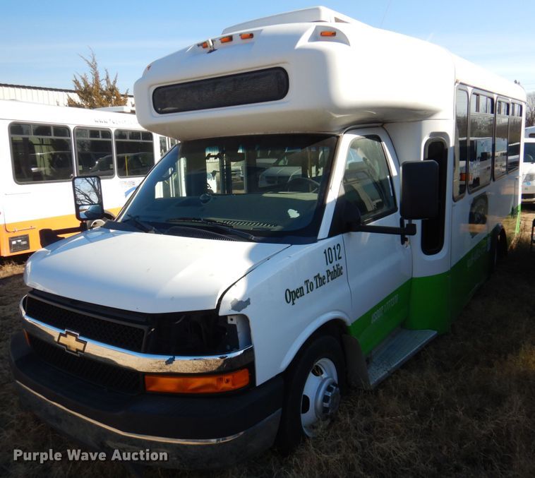 image for item HW9855 2010 Chevrolet Express  shuttle bus