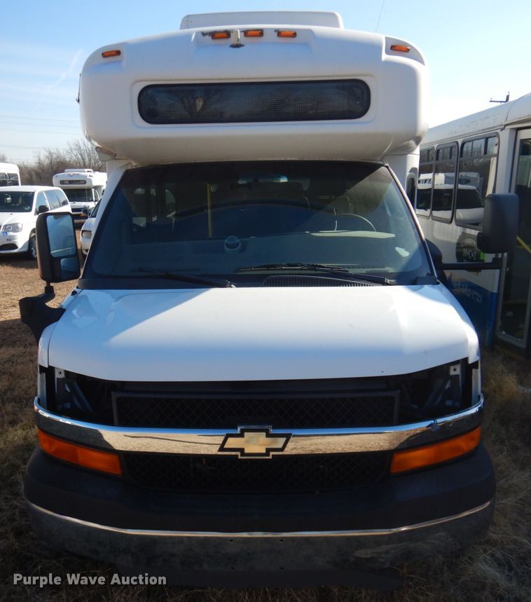 image for item HW9855 2010 Chevrolet Express  shuttle bus