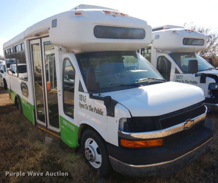 image for item HW9855 2010 Chevrolet Express  shuttle bus