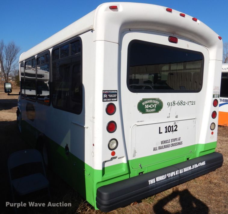 image for item HW9855 2010 Chevrolet Express  shuttle bus