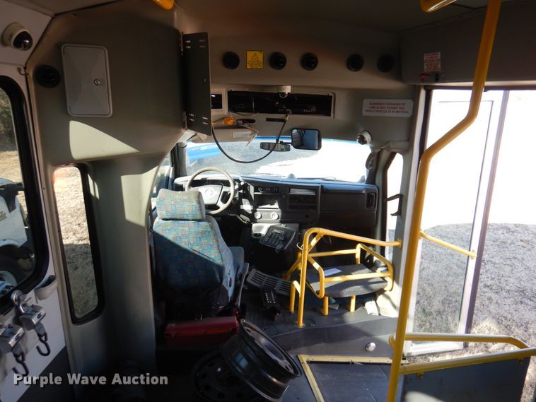 image for item HW9855 2010 Chevrolet Express  shuttle bus