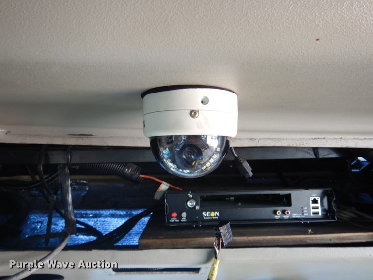 image for item HW9855 2010 Chevrolet Express  shuttle bus