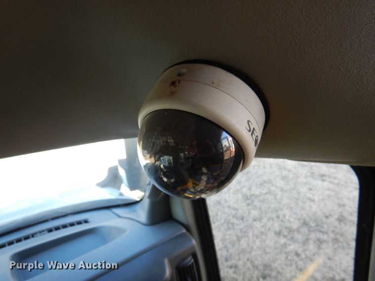 image for item HW9855 2010 Chevrolet Express  shuttle bus