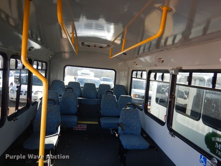 image for item HW9855 2010 Chevrolet Express  shuttle bus