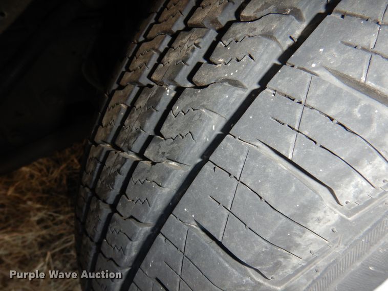 image for item HW9855 2010 Chevrolet Express  shuttle bus