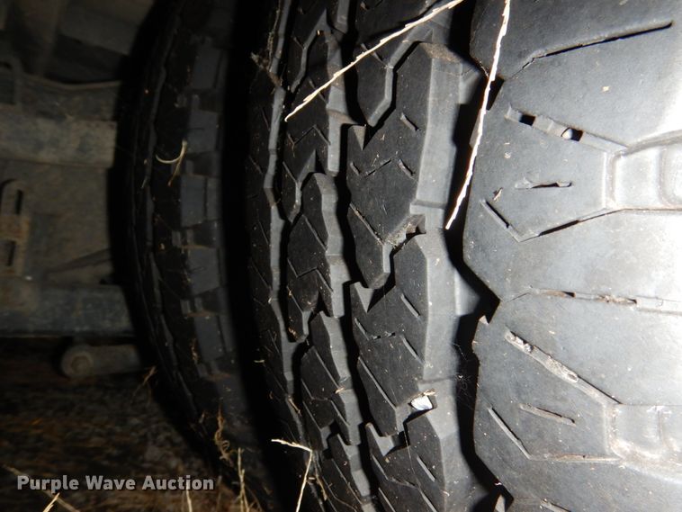 image for item HW9855 2010 Chevrolet Express  shuttle bus