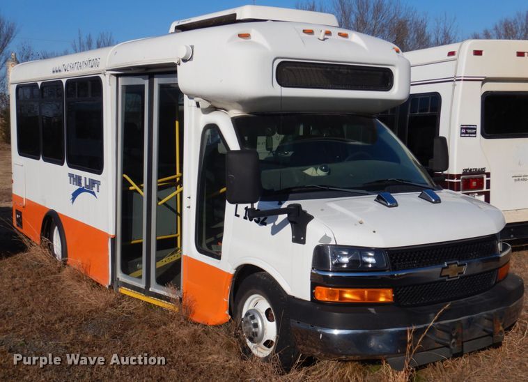 image for item HW9856 2010 Chevrolet Express  shuttle bus