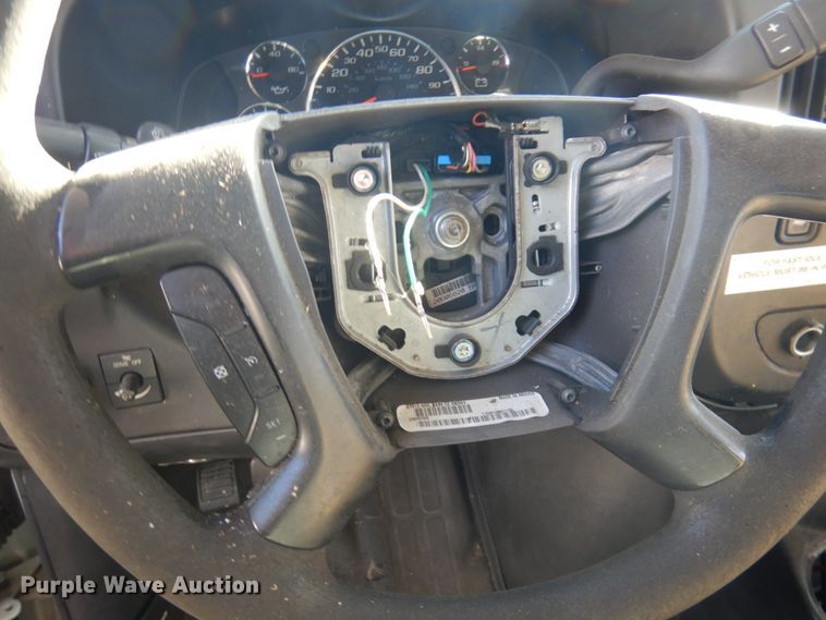 image for item HW9856 2010 Chevrolet Express  shuttle bus