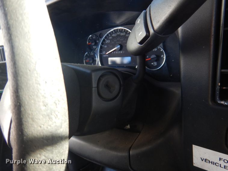 image for item HW9856 2010 Chevrolet Express  shuttle bus