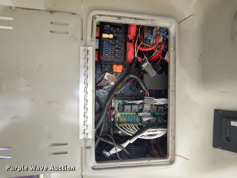 image for item HW9856 2010 Chevrolet Express  shuttle bus