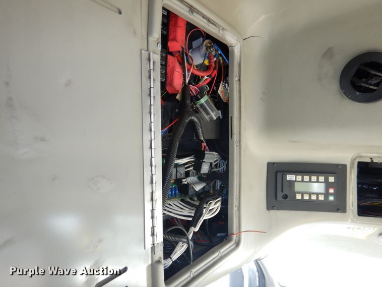 image for item HW9856 2010 Chevrolet Express  shuttle bus