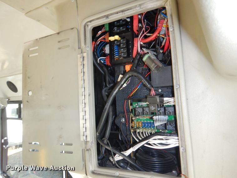 image for item HW9856 2010 Chevrolet Express  shuttle bus