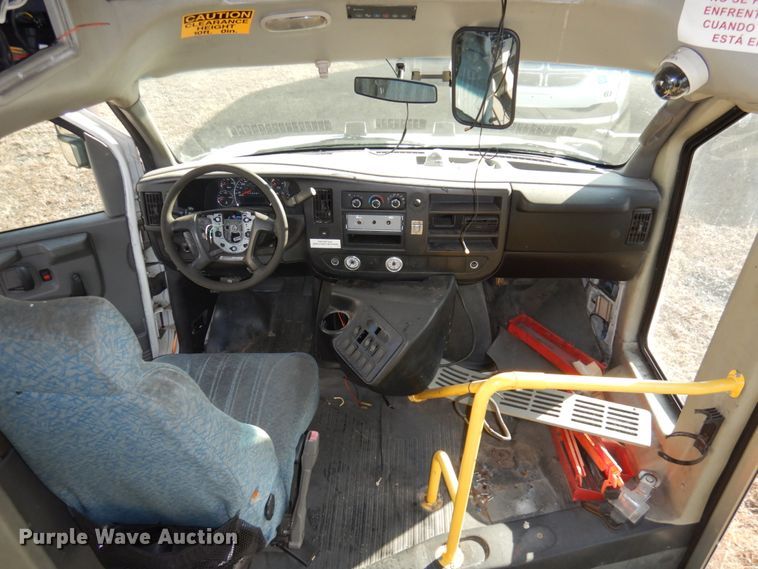 image for item HW9856 2010 Chevrolet Express  shuttle bus