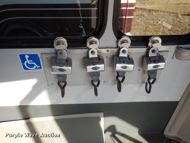 image for item HW9856 2010 Chevrolet Express  shuttle bus