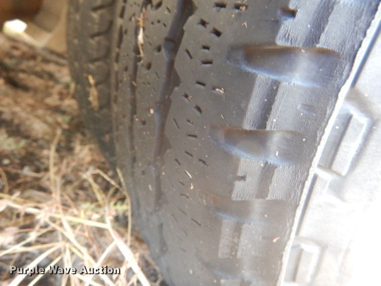 image for item HW9856 2010 Chevrolet Express  shuttle bus