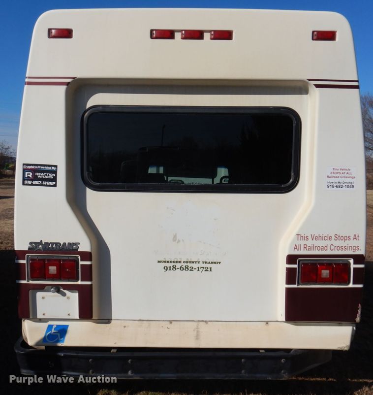 image for item HW9857 2000 Chevrolet Express  shuttle bus