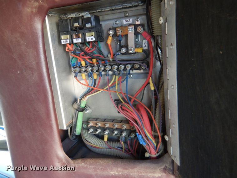 image for item HW9857 2000 Chevrolet Express  shuttle bus