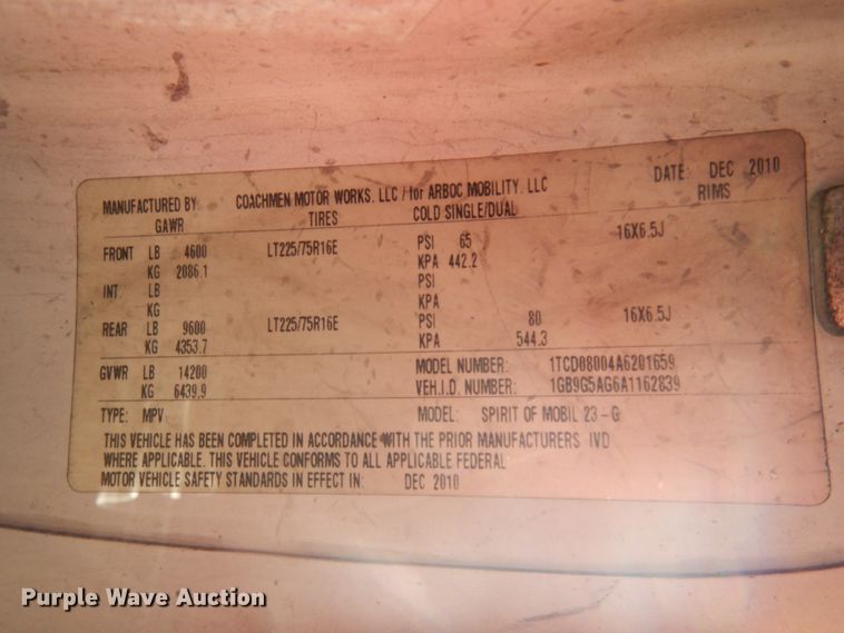 image for item HW9858 2010 Chevrolet Express  shuttle bus