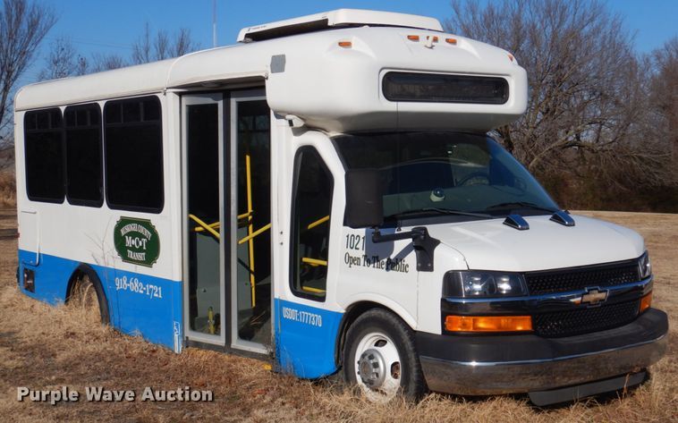 image for item HW9859 2010 Chevrolet Express  shuttle bus