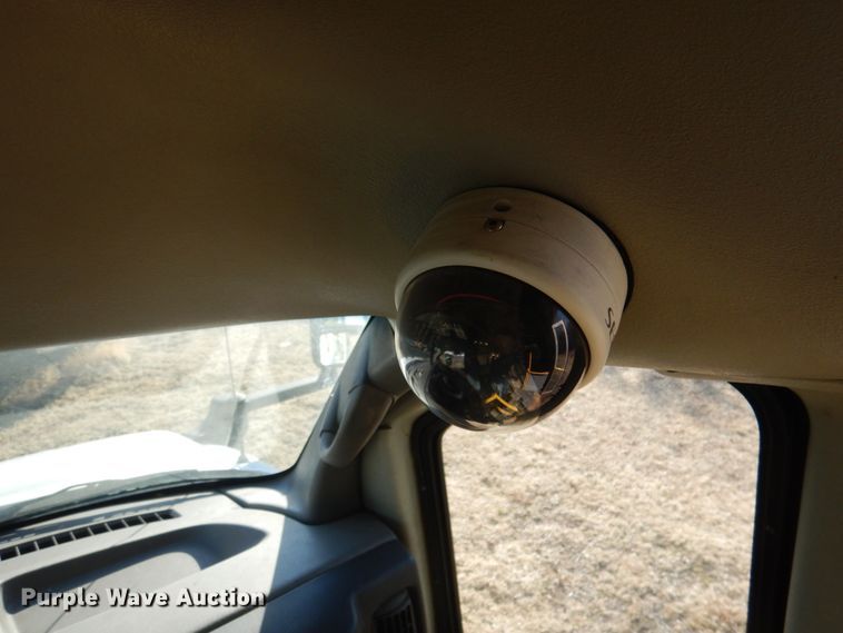 image for item HW9859 2010 Chevrolet Express  shuttle bus