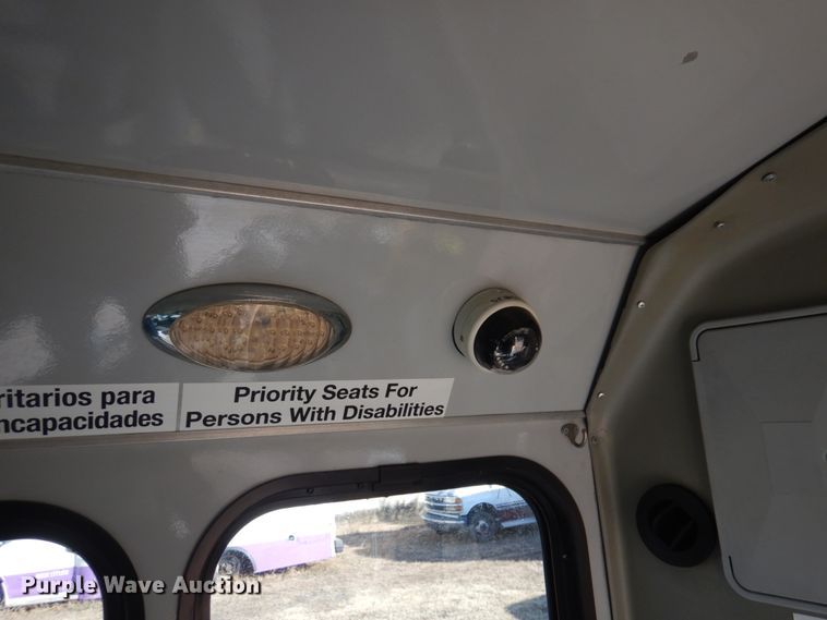 image for item HW9859 2010 Chevrolet Express  shuttle bus