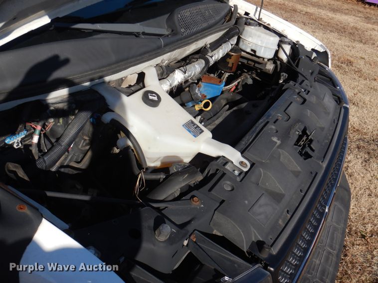 image for item HW9859 2010 Chevrolet Express  shuttle bus