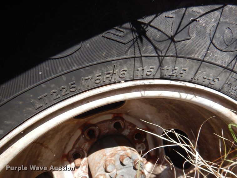 image for item HW9859 2010 Chevrolet Express  shuttle bus