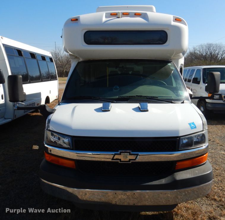 image for item HW9860 2010 Chevrolet Express  shuttle bus