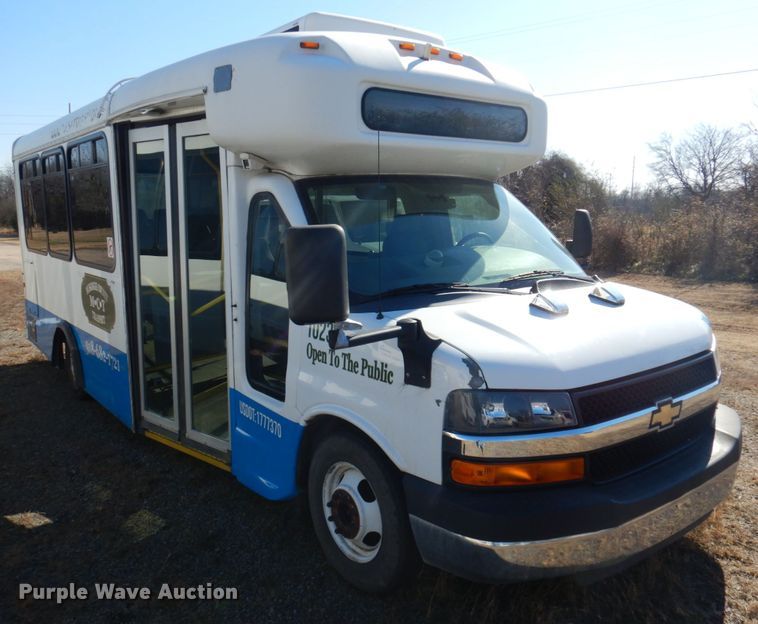 image for item HW9860 2010 Chevrolet Express  shuttle bus