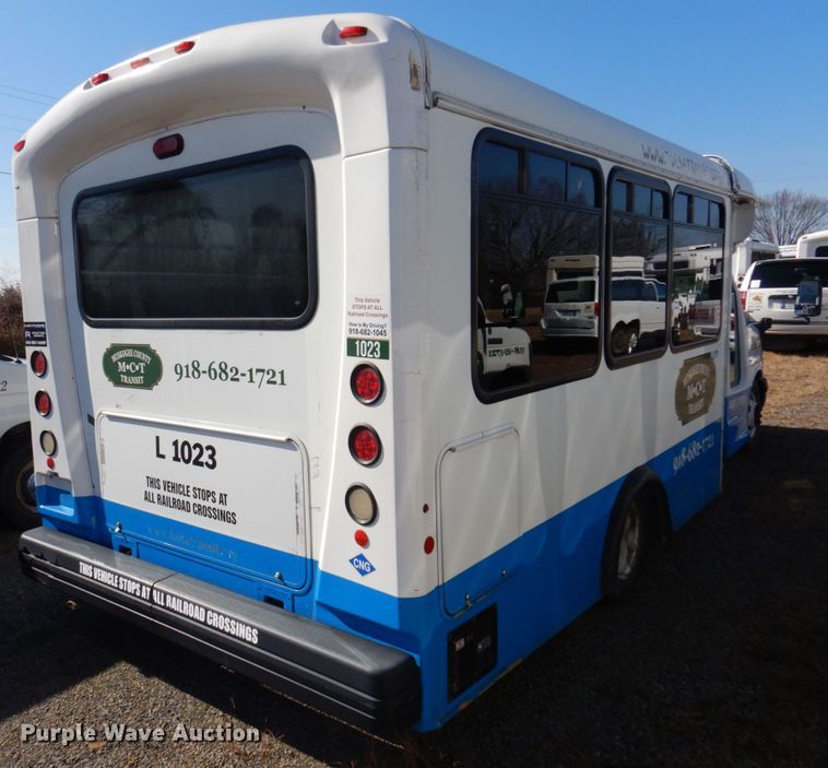 image for item HW9860 2010 Chevrolet Express  shuttle bus