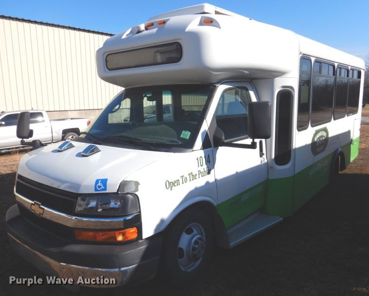 image for item HW9862 2010 Chevrolet Express  shuttle bus