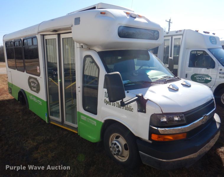 image for item HW9862 2010 Chevrolet Express  shuttle bus