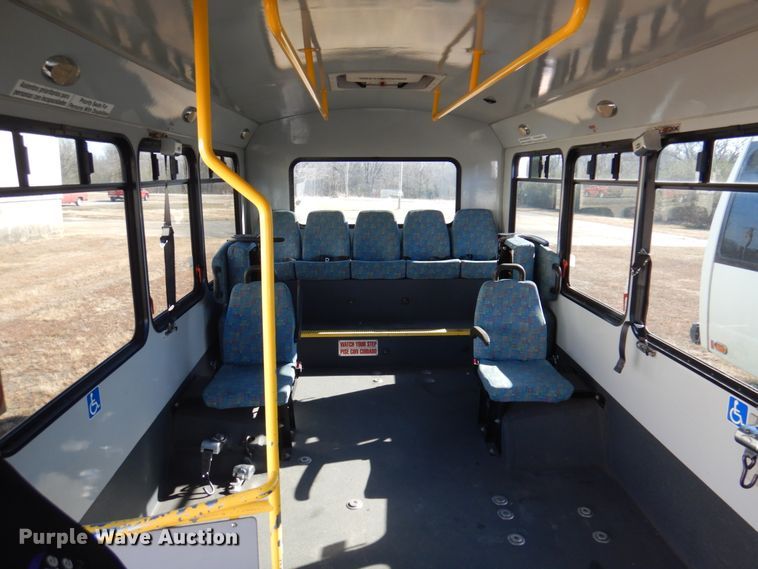 image for item HW9862 2010 Chevrolet Express  shuttle bus