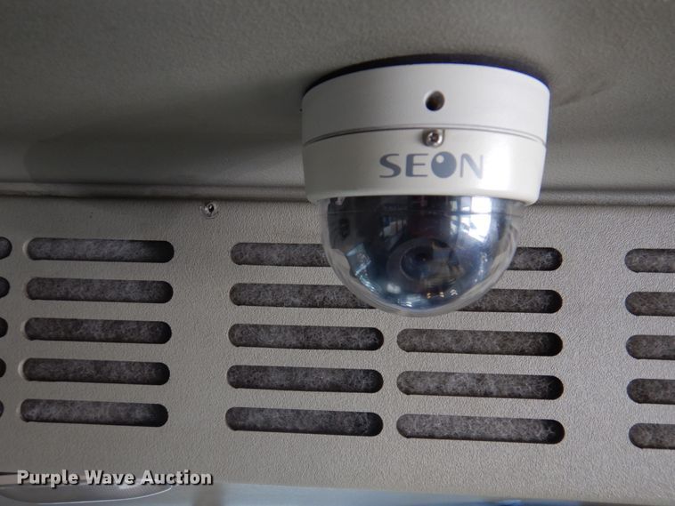 image for item HW9862 2010 Chevrolet Express  shuttle bus