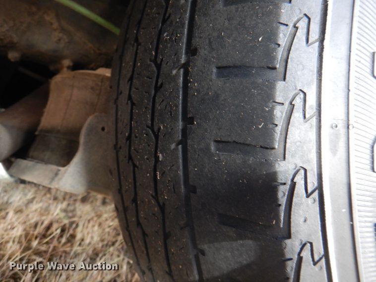 image for item HW9862 2010 Chevrolet Express  shuttle bus