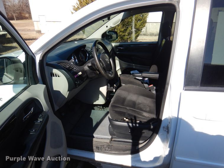 image for item HW9864 2015 Dodge Grand Caravan  handicap accessible van