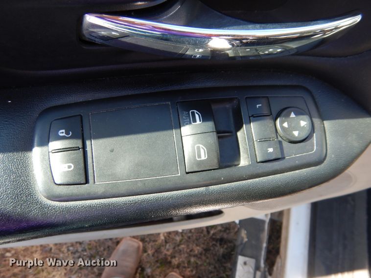 image for item HW9864 2015 Dodge Grand Caravan  handicap accessible van