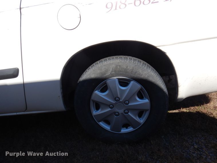 image for item HW9865 2005 Dodge Grand Caravan  van