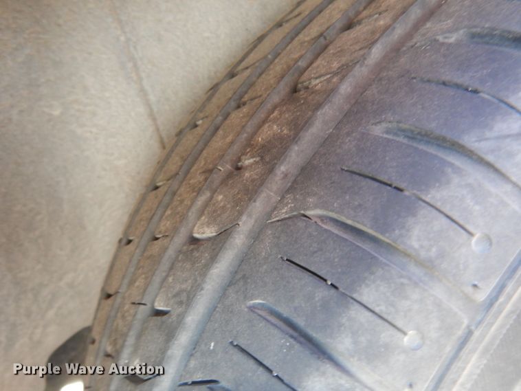 image for item HW9865 2005 Dodge Grand Caravan  van