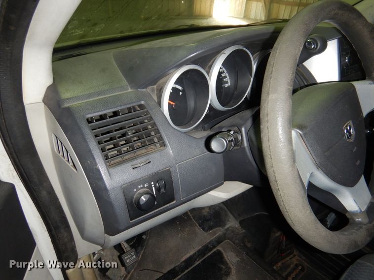 image for item HW9867 2010 Dodge Grand Caravan  van