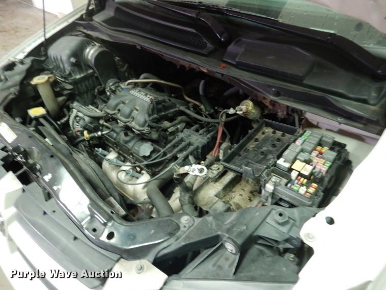 image for item HW9868 2010 Dodge Grand Caravan  van