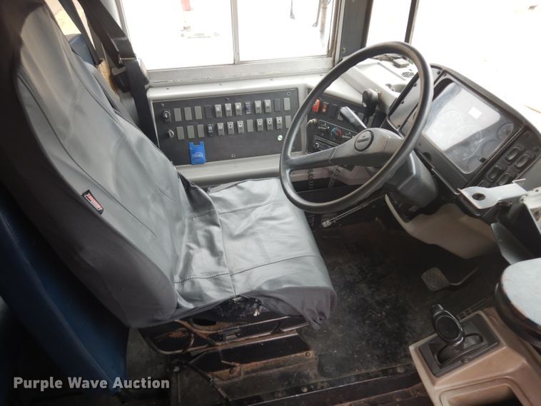 image for item IG9204 2005 Thomas  school bus