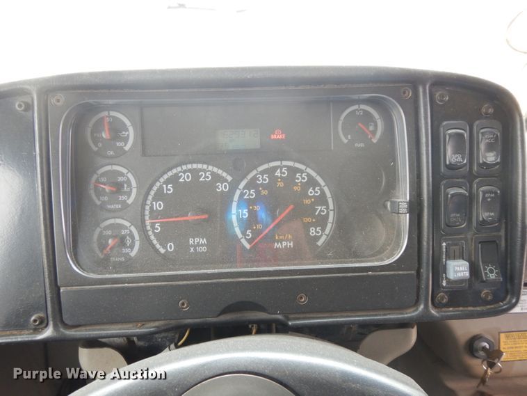 image for item IG9204 2005 Thomas  school bus